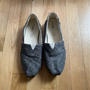 Gray Toms slip-ons